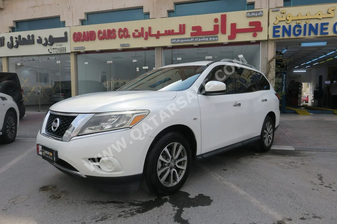 نيسان  باثفايندر  2014  اوتوماتيك  125,000 كم  6 سلندر  دفع رباعي  اس يو في  أبيض