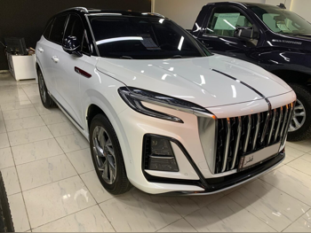 Hongqi  HS3  45 TD  2024  Automatic  27,000 Km  4 Cylinder  Four Wheel Drive (4WD)  SUV  White  With Warranty