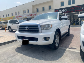 Toyota  Sequoia  2011  Automatic  270,000 Km  8 Cylinder  Rear Wheel Drive (RWD)  SUV  White