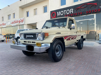 Toyota  Land Cruiser  LX  1966  Manual  265,000 Km  6 Cylinder  Four Wheel Drive (4WD)  Pick Up  Beige