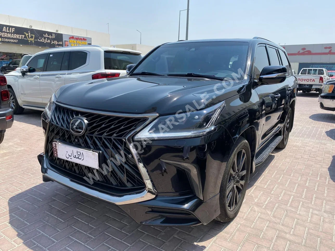 Lexus  LX  570 S Black Edition  2018  Automatic  192,000 Km  8 Cylinder  Four Wheel Drive (4WD)  SUV  Black