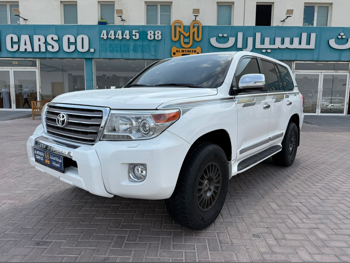 Toyota  Land Cruiser  GXR  2012  Automatic  360,000 Km  8 Cylinder  Four Wheel Drive (4WD)  SUV  White