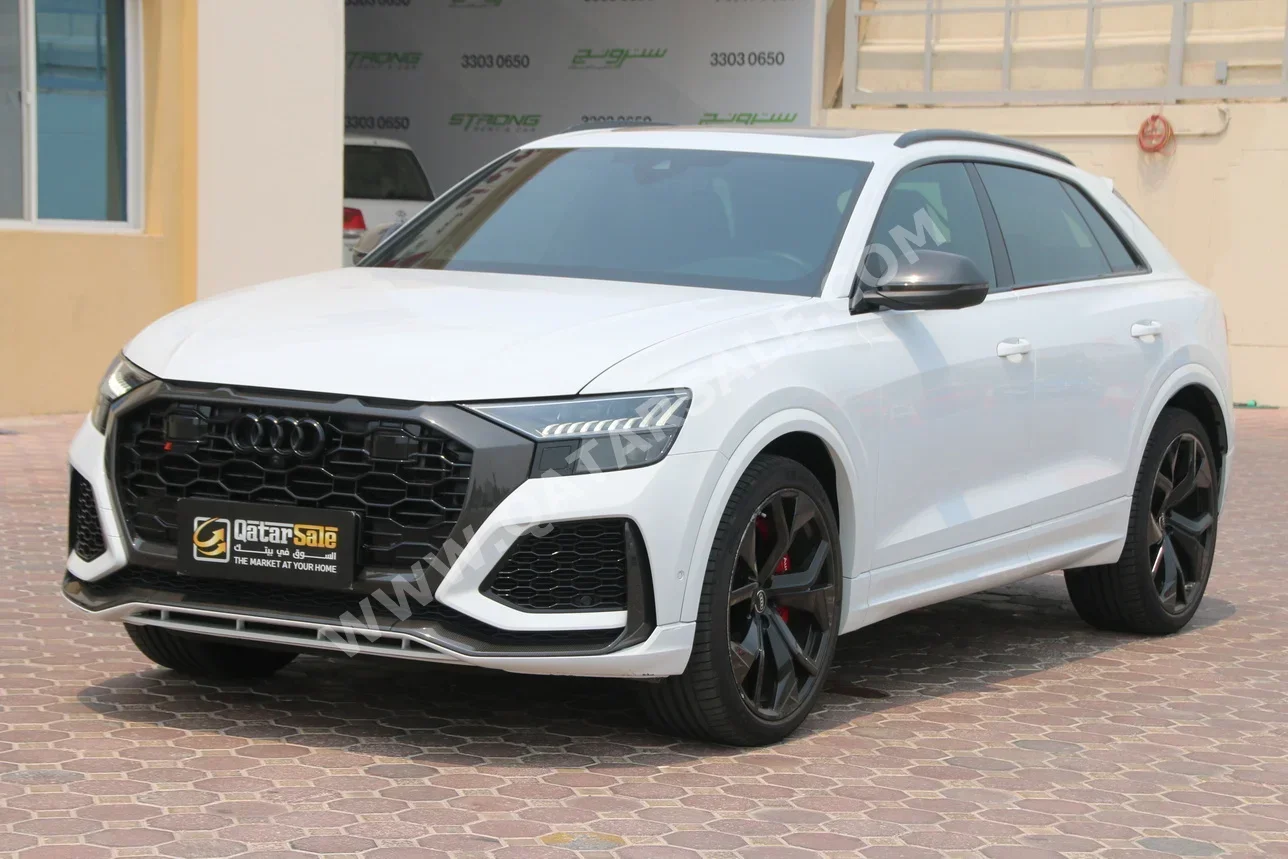 Audi  RSQ8  2022  Automatic  55,000 Km  8 Cylinder  Four Wheel Drive (4WD)  SUV  White  With Warranty