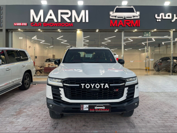 Toyota  Land Cruiser  GR Sport Twin Turbo  2022  Automatic  164,000 Km  6 Cylinder  SUV  White