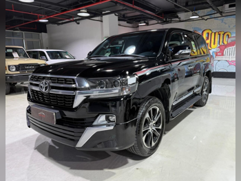 Toyota  Land Cruiser  GXR- Grand Touring  2021  Automatic  160,000 Km  8 Cylinder  Four Wheel Drive (4WD)  SUV  Black