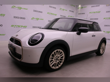 Mini Cooper S 2025 Automatic 7,800 Km 4 Cylinder Front Wheel Drive (FWD) Hatchback White With Warranty
