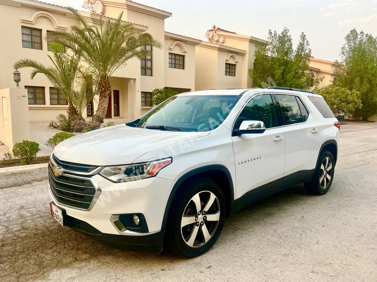 Chevrolet  Traverse  LT  2019  Automatic  65,000 Km  6 Cylinder  All Wheel Drive (AWD)  SUV  White