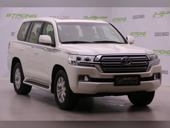 Toyota  Land Cruiser  GXR  2021  Automatic  182,000 Km  8 Cylinder  Four Wheel Drive (4WD)  SUV  Pearl