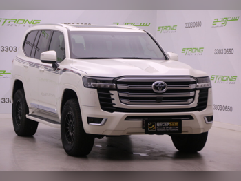 Toyota  Land Cruiser  GXR Twin Turbo  2023  Automatic  46,000 Km  6 Cylinder  Four Wheel Drive (4WD)  SUV  Pearl  With Warranty