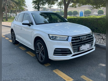 Audi  Q5  45 TFSI Quattro S-Line  2018  Tiptronic  105,000 Km  4 Cylinder  All Wheel Drive (AWD)  SUV  White
