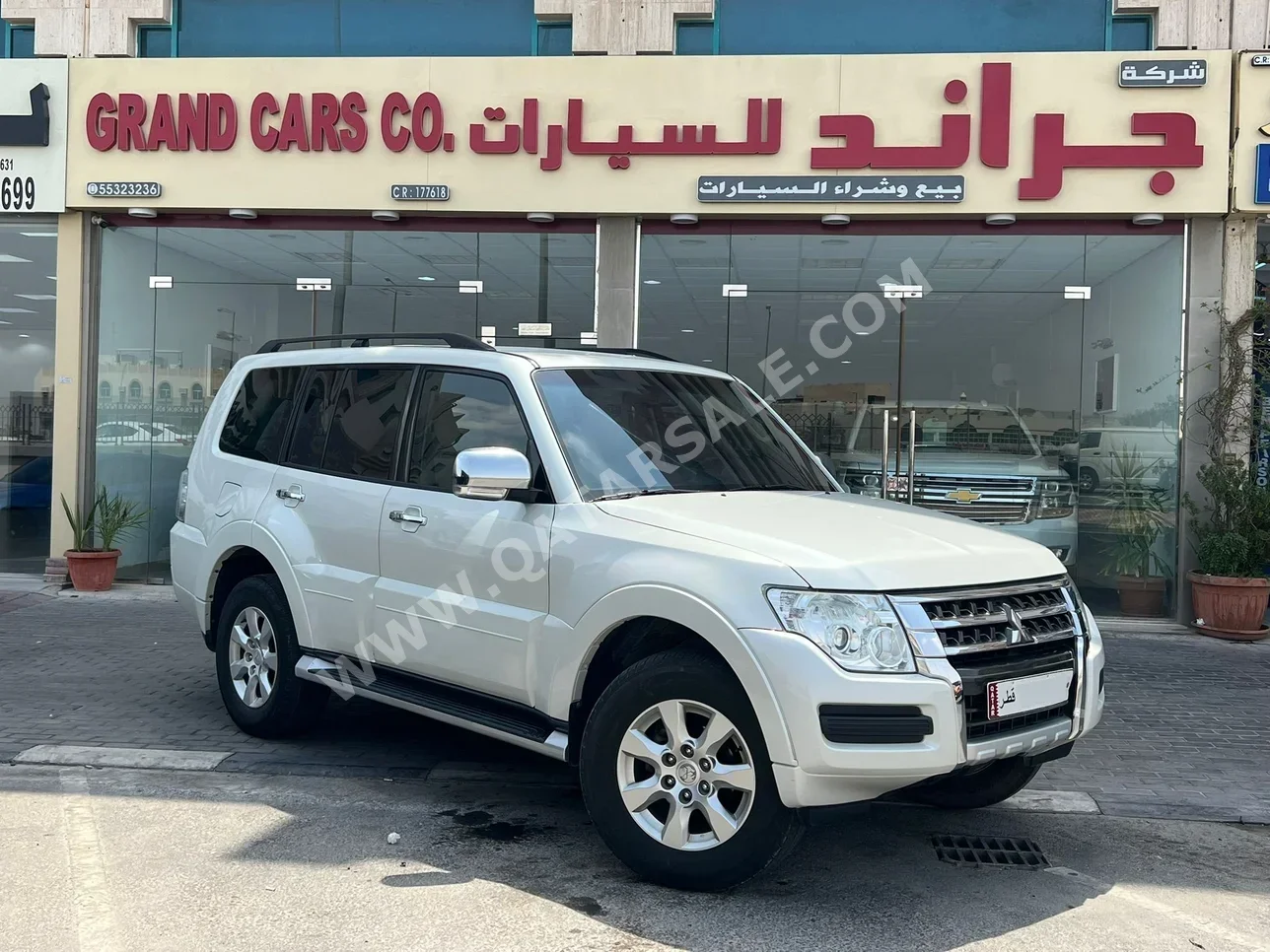 Mitsubishi  Pajero  GLS  2018  Automatic  135,000 Km  6 Cylinder  Four Wheel Drive (4WD)  SUV  White