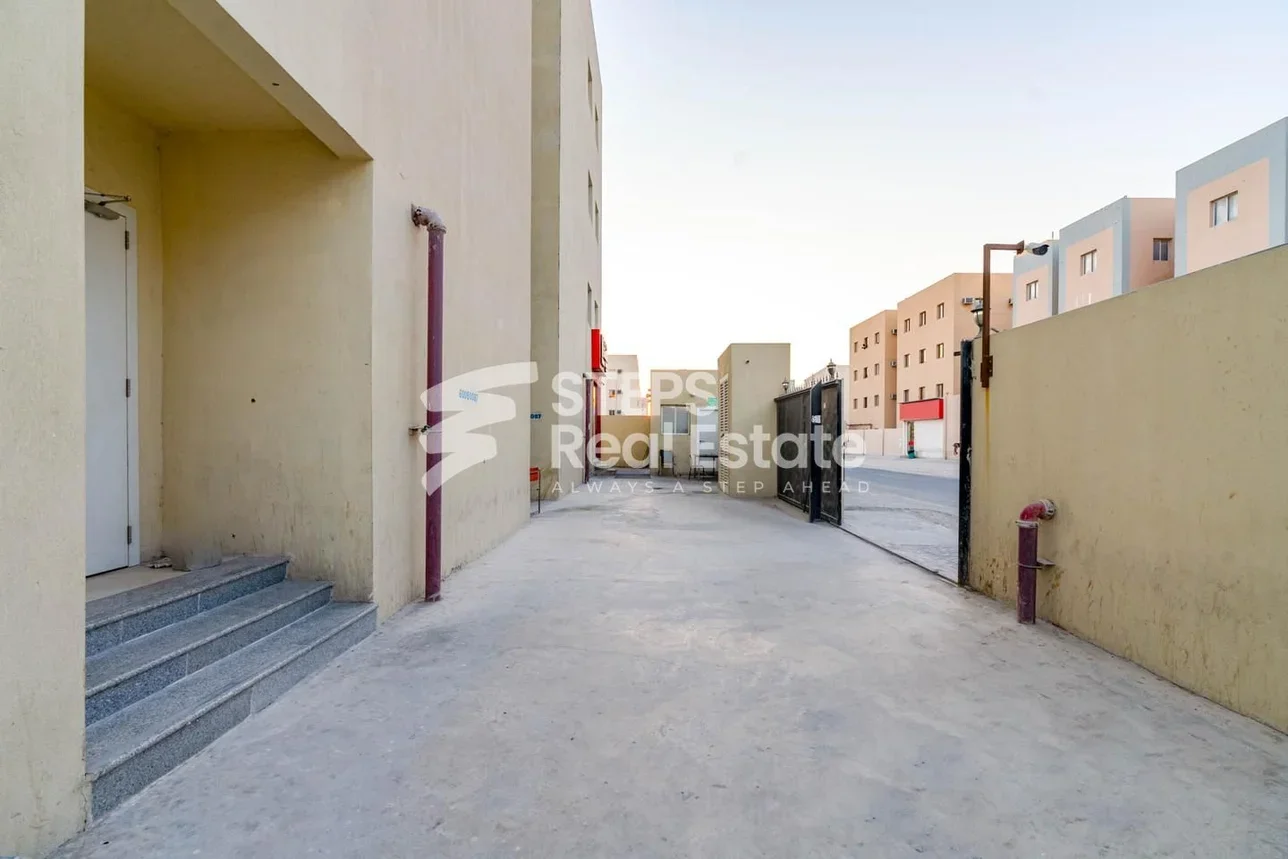 Labour Camp Umm Salal  Bu Garn  1 Bedrooms