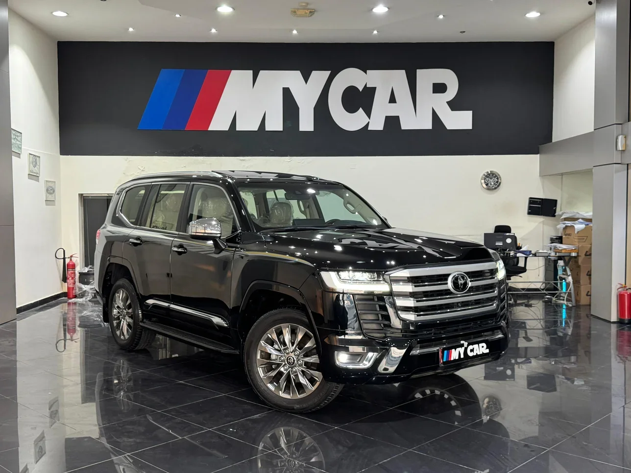 Toyota  Land Cruiser  VXR Twin Turbo  2023  Automatic  26,000 Km  6 Cylinder  Four Wheel Drive (4WD)  SUV  Black  With Warranty