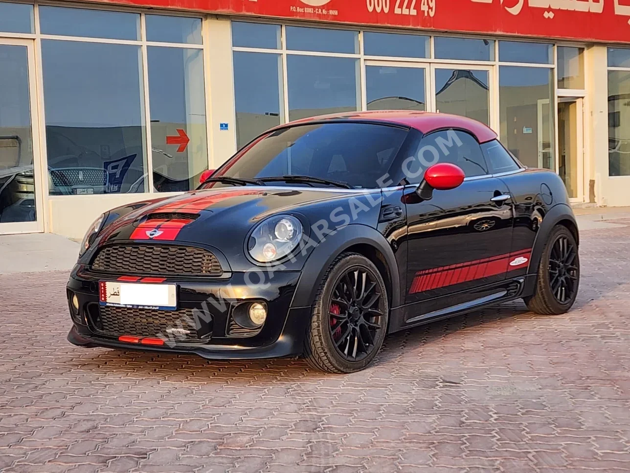 ميني  كوبر  اس  2014  اوتوماتيك  98,000 كم  4 سلندر  سحب امامي  هاتشباك  أسود