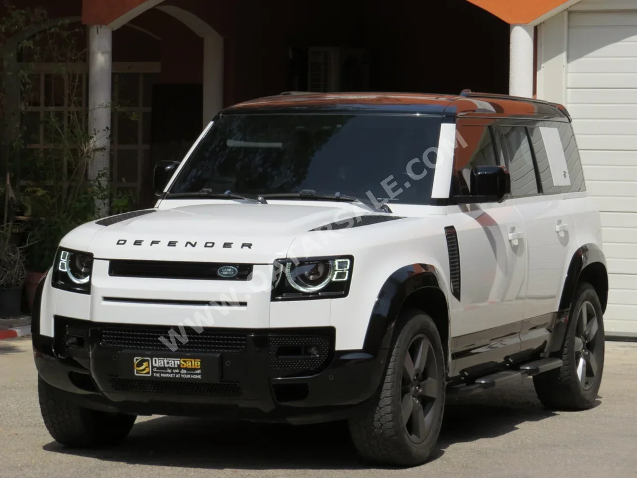 Land Rover  Defender  110  2021  Automatic  72,400 Km  6 Cylinder  Four Wheel Drive (4WD)  SUV  White