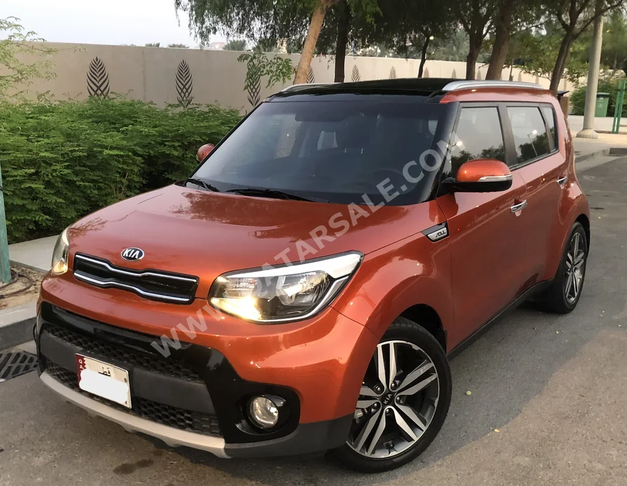 Kia  Soul  2019  Automatic  123,000 Km  4 Cylinder  Front Wheel Drive (FWD)  Hatchback  Orange