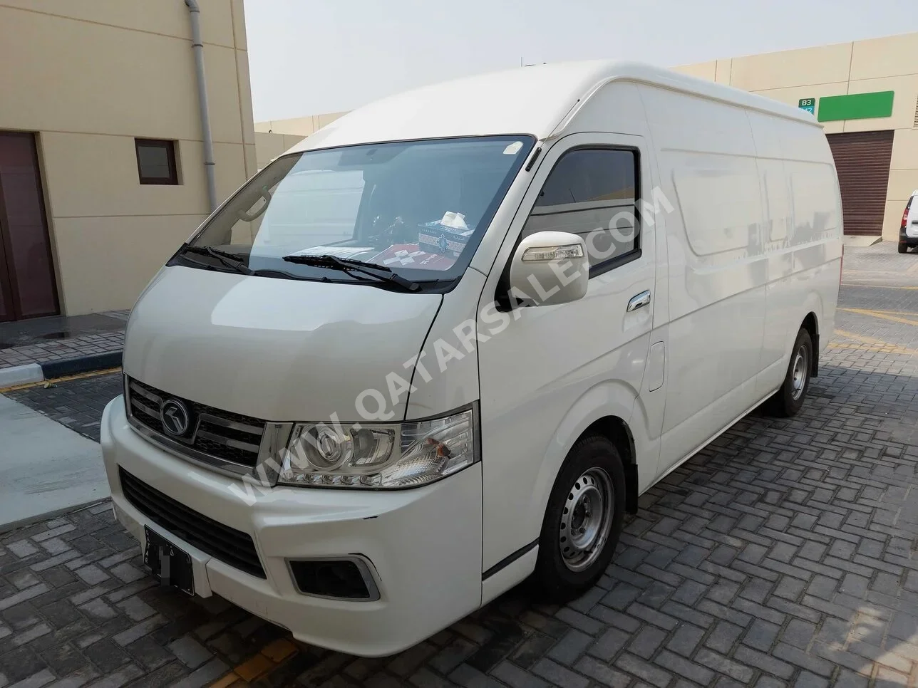 King Long  Van  2024  Manual  40,000 Km  4 Cylinder  Rear Wheel Drive (RWD)  Van / Bus  White