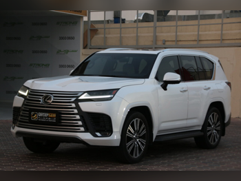 Lexus  LX  600 Luxury  2022  Automatic  84,000 Km  6 Cylinder  Four Wheel Drive (4WD)  SUV  White  With Warranty