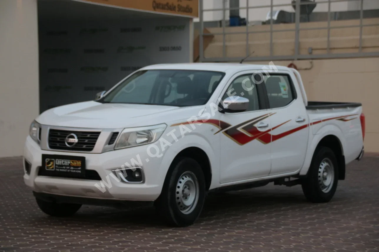 Nissan  Navara  SE  2020  Automatic  121,000 Km  4 Cylinder  Front Wheel Drive (FWD)  Pick Up  White