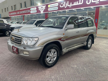 تويوتا  لاند كروزر  جي اكس ار  2006  عادي  68,000 كم  6 سلندر  دفع رباعي  اس يو في  فضي