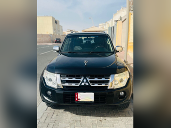 Mitsubishi  Pajero  3.5  2014  Automatic  224,000 Km  6 Cylinder  Four Wheel Drive (4WD)  SUV  Black