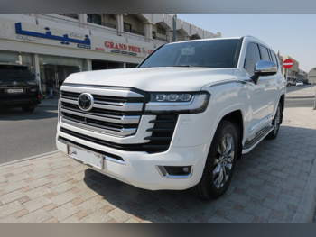 Toyota  Land Cruiser  VXR Twin Turbo  2025  Automatic  12,000 Km  6 Cylinder  Four Wheel Drive (4WD)  SUV  White  With Warranty