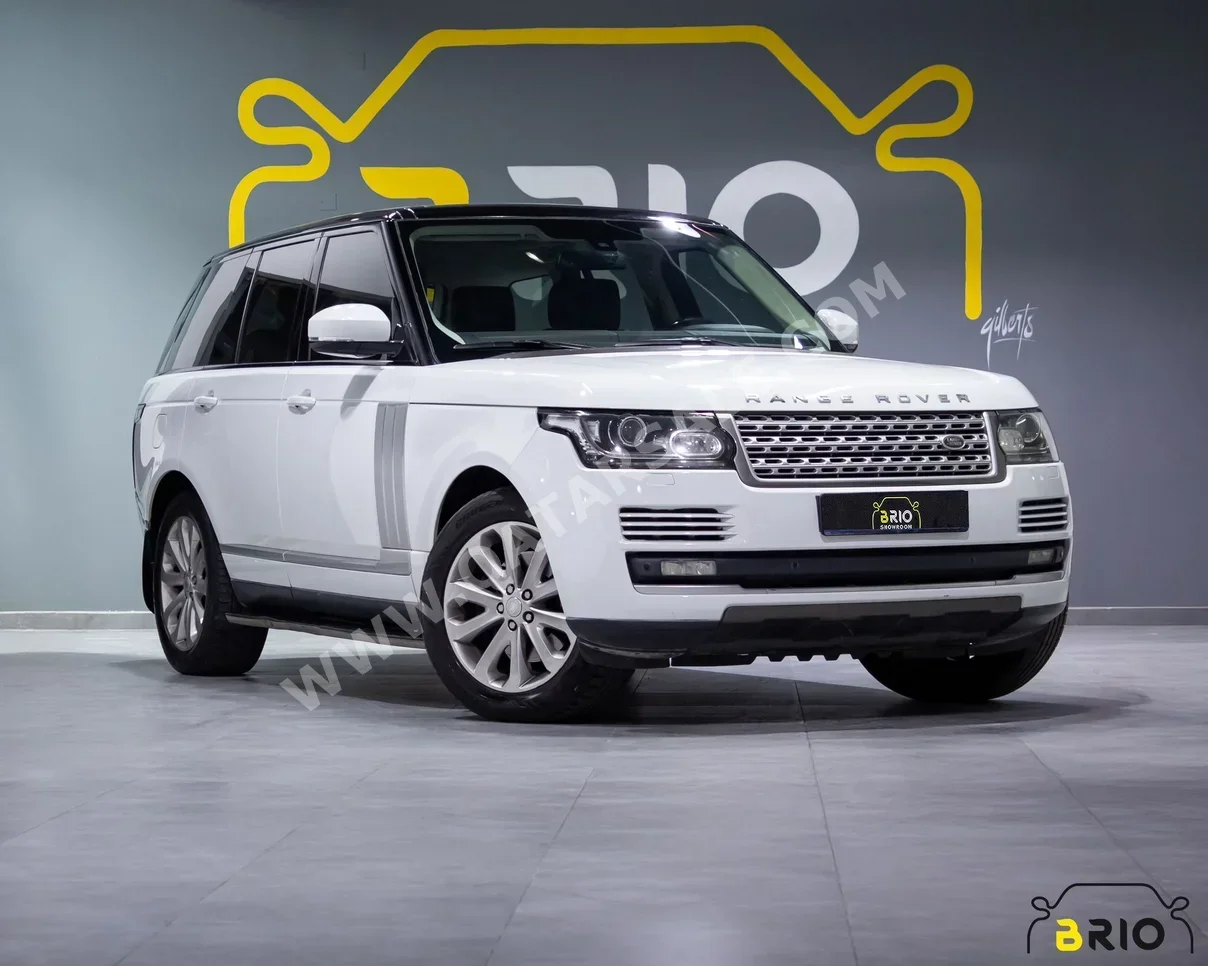 Land Rover  Range Rover  Vogue  2015  Automatic  207,000 Km  8 Cylinder  Four Wheel Drive (4WD)  SUV  White