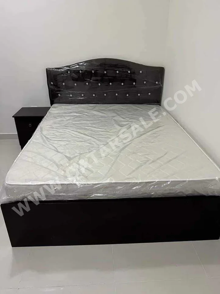Beds - Queen  - Black  - Mattress Included  - With Bedside Table