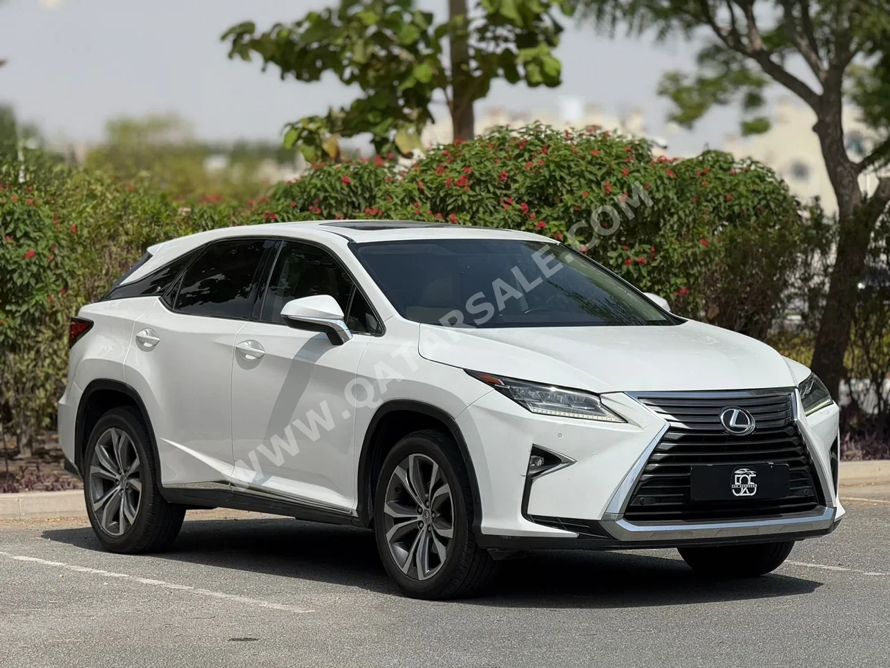 Lexus  RX  350  2016  Automatic  130,000 Km  6 Cylinder  Four Wheel Drive (4WD)  SUV  White