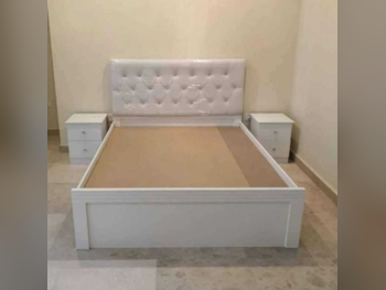 Beds - Queen  - White  - Mattress Included  - With Bedside Table
