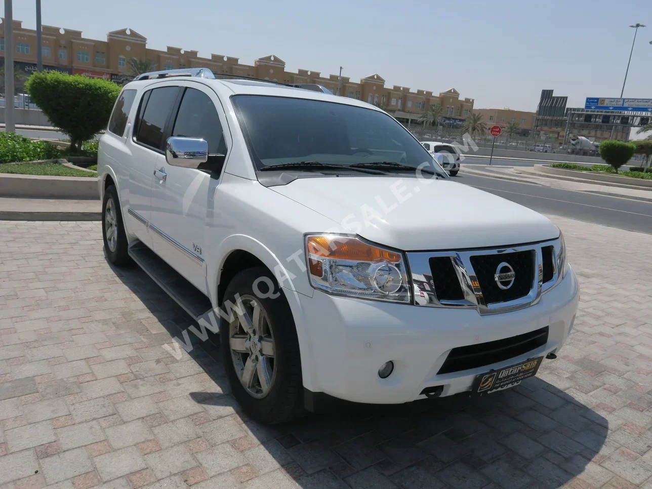 Nissan  Armada  LE  2012  Automatic  119,000 Km  8 Cylinder  Four Wheel Drive (4WD)  SUV  White