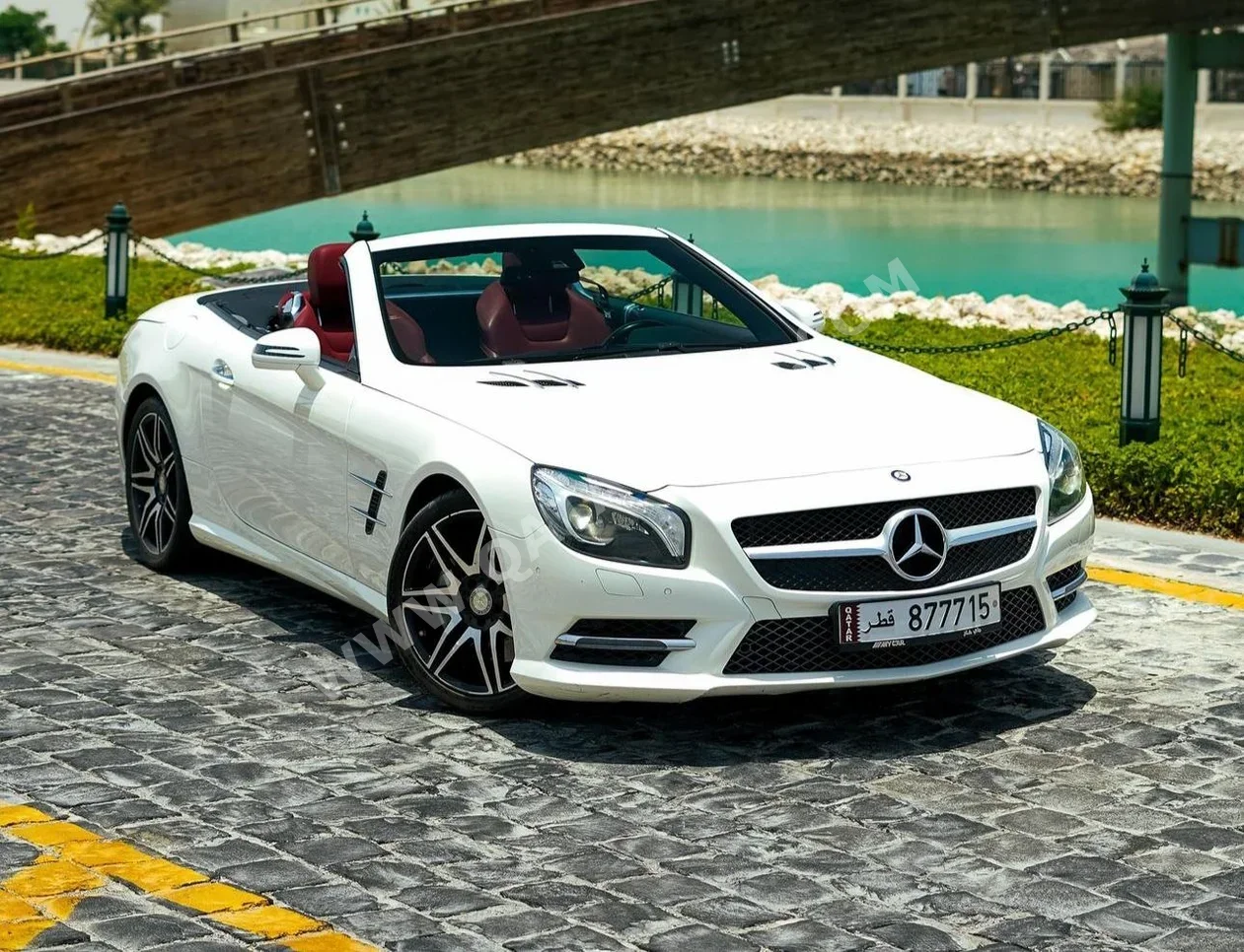 Mercedes-Benz  SL  500  2015  Automatic  80,000 Km  8 Cylinder  Rear Wheel Drive (RWD)  Convertible  White