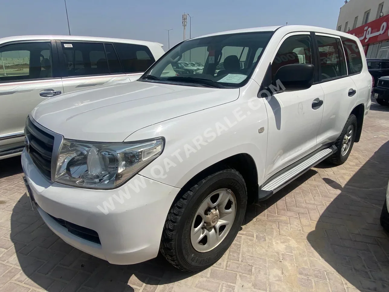 Toyota  Land Cruiser  G  2011  Automatic  135,000 Km  6 Cylinder  Four Wheel Drive (4WD)  SUV  White