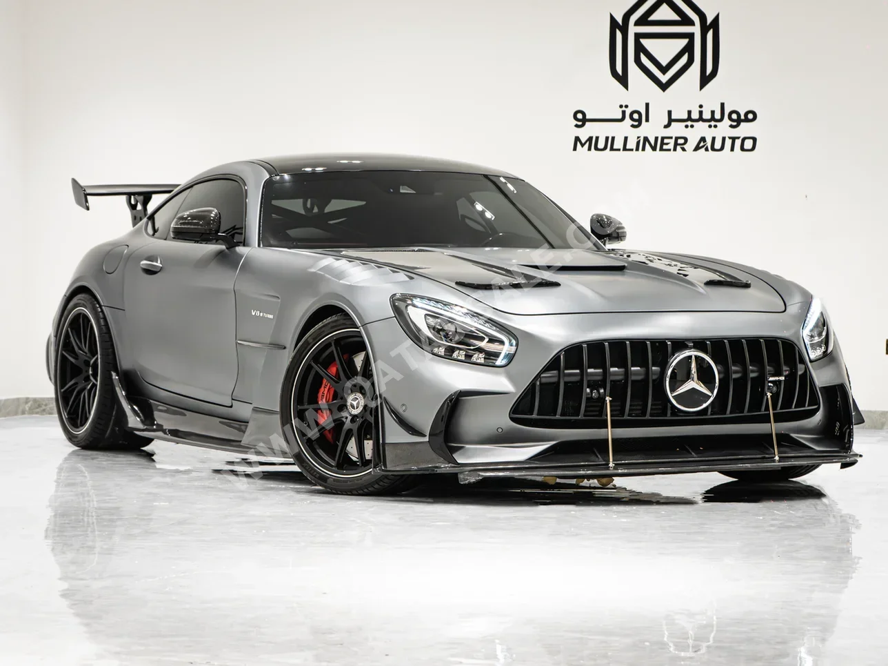 مرسيدس - بنز  جي تي  2017  اوتوماتيك  105,000 كم  8 سلندر  دفع خلفي  كوبيه \ سبورت  فضي