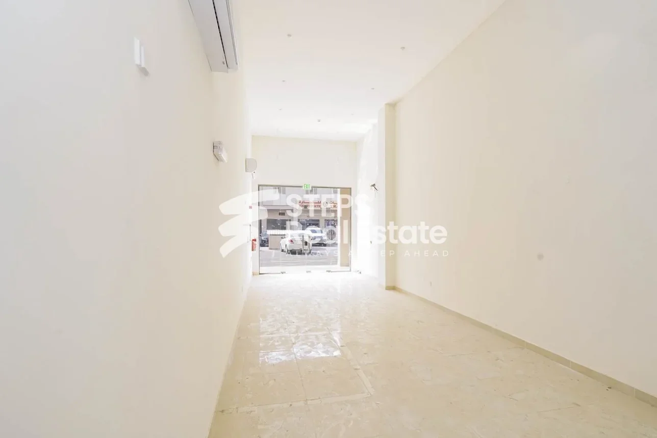 Commercial Shops - Not Furnished  - Umm Salal  For Rent  - Al Kharaitiyat