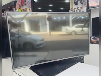 Television (TV) LG  - 43 Inch  - HD  - 3D