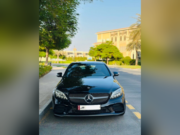 مرسيدس - بنز  سي - كلاس  200 اي ام جي  2019  اوتوماتيك  71,700 كم  4 سلندر  سحب امامي  سيدان  أسود