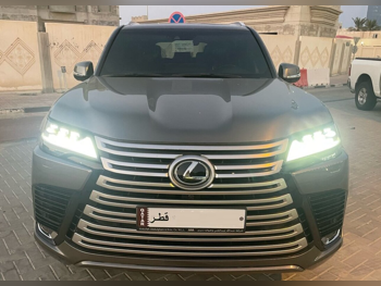 Lexus  LX  600 Luxury  2023  Automatic  35,000 Km  8 Cylinder  Four Wheel Drive (4WD)  SUV  Gray Matte