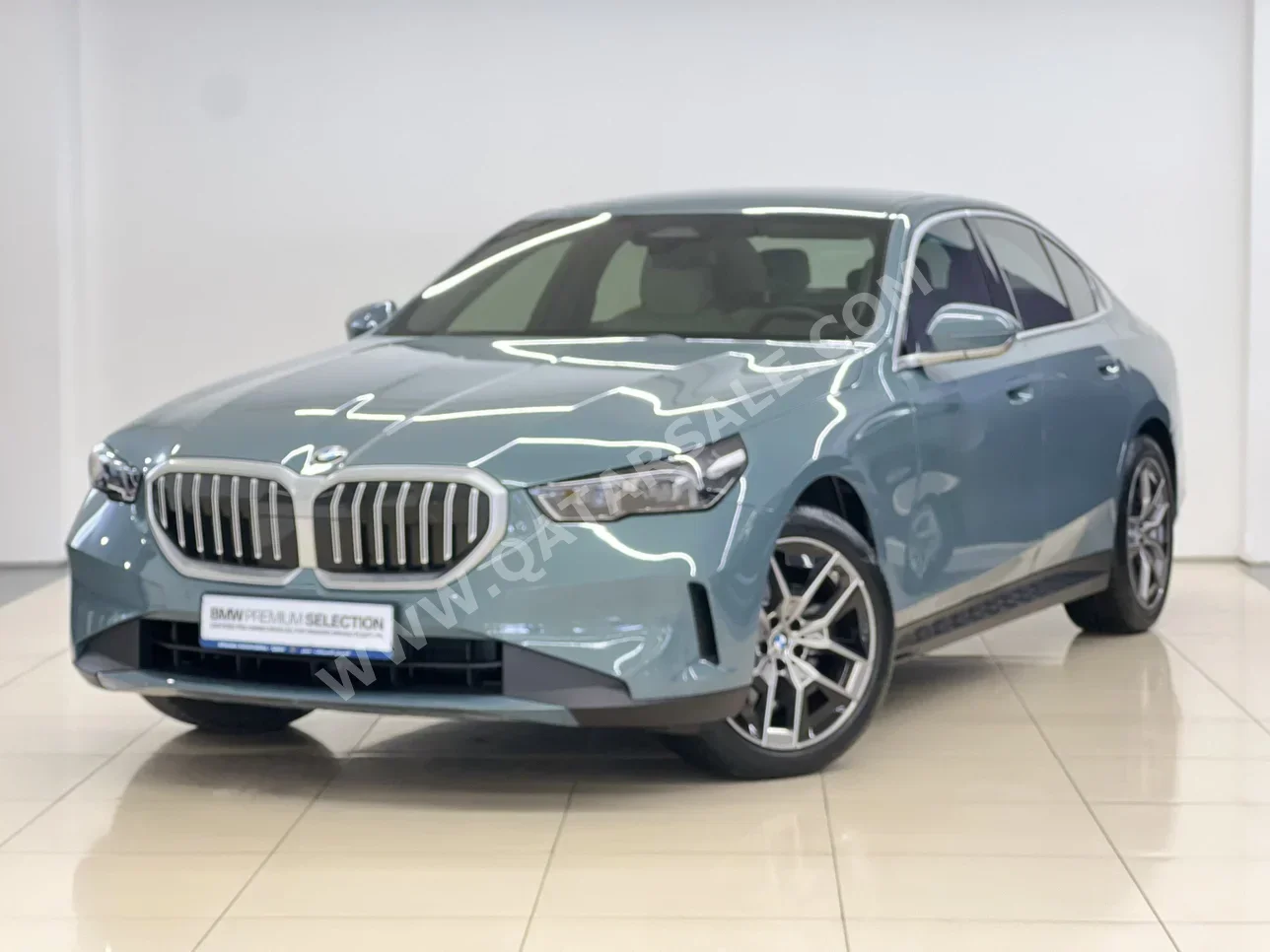 BMW  5-Series  520i  2024  Automatic  5,725 Km  4 Cylinder  Rear Wheel Drive (RWD)  Sedan  Green  With Warranty