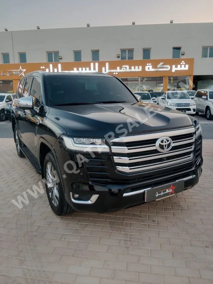 Toyota  Land Cruiser  VX Twin Turbo  2022  Automatic  80,000 Km  6 Cylinder  Four Wheel Drive (4WD)  SUV  Black