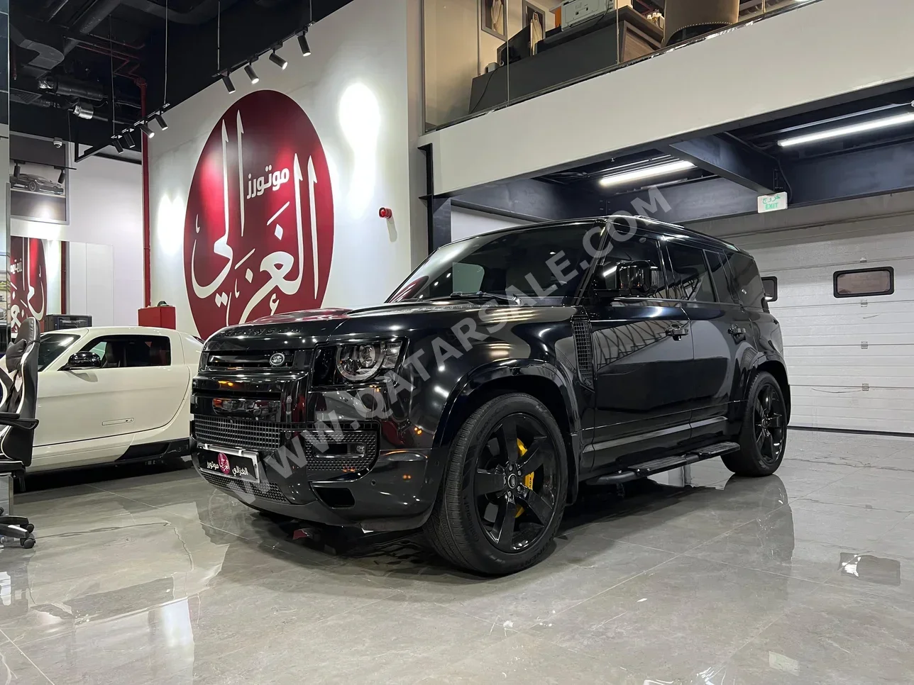 Land Rover  Defender  110 HSE  2024  Automatic  110,000 Km  6 Cylinder  Four Wheel Drive (4WD)  SUV  Black  With Warranty