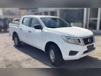 نيسان  نافارا  2019  عادي  258,000 كم  4 سلندر  دفع خلفي  بيكب  أبيض
