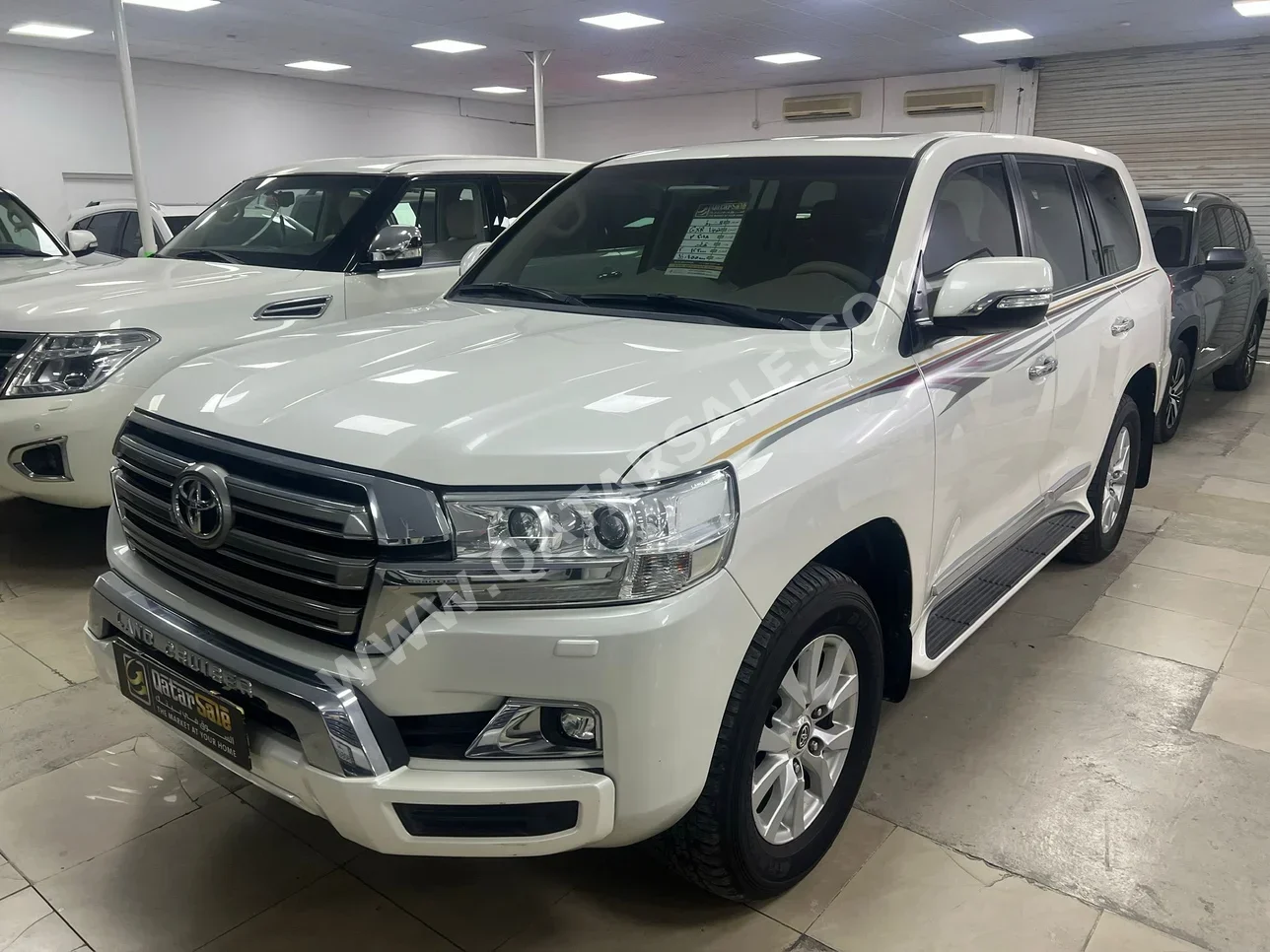Toyota  Land Cruiser  GXR  2018  Automatic  123,000 Km  8 Cylinder  Four Wheel Drive (4WD)  SUV  White