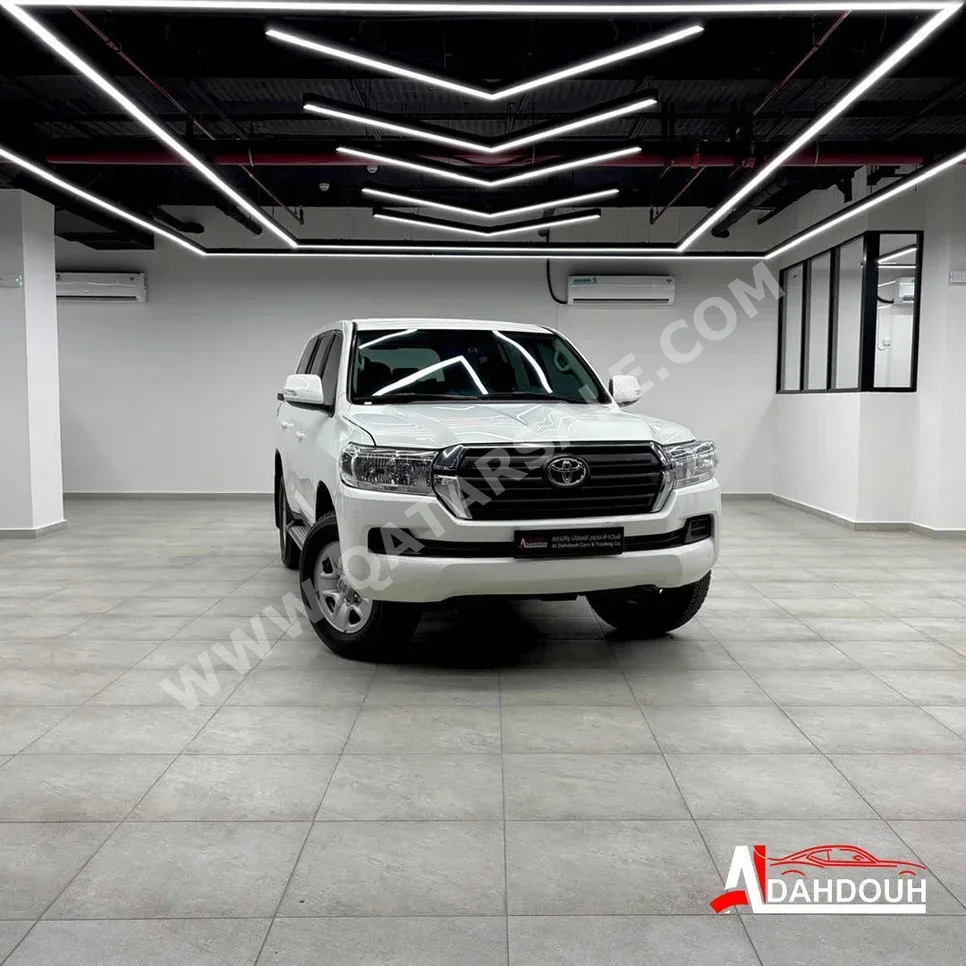 Toyota  Land Cruiser  GX  2021  Automatic  224,000 Km  6 Cylinder  Four Wheel Drive (4WD)  SUV  White