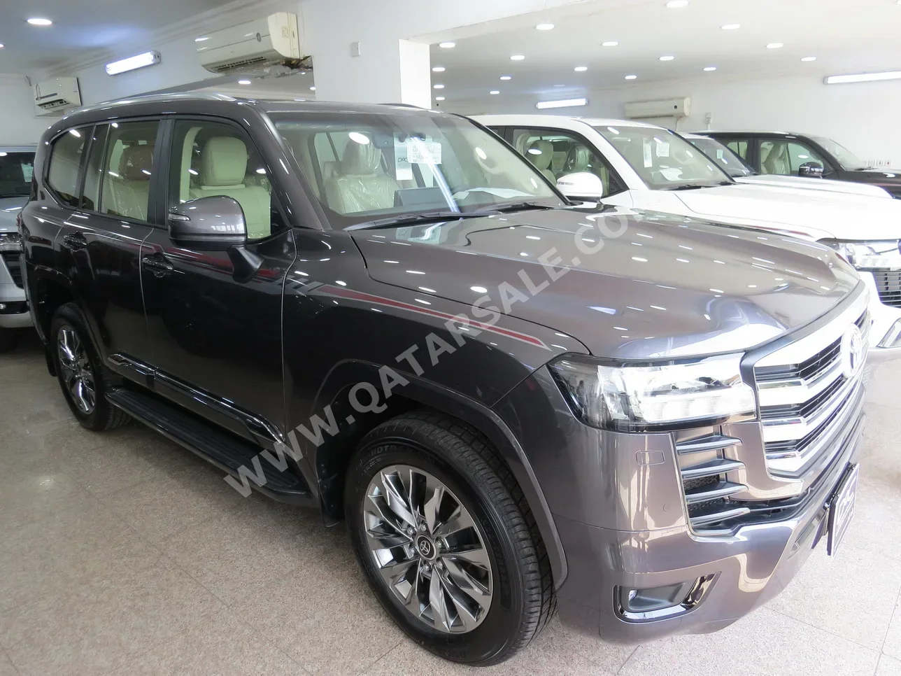 Toyota  Land Cruiser  GXR Twin Turbo  2025  Automatic  0 Km  6 Cylinder  Four Wheel Drive (4WD)  SUV  Gray  With Warranty