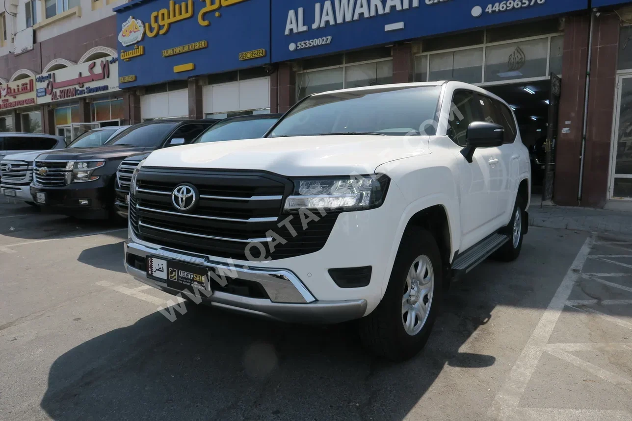 Toyota  Land Cruiser  GX  2023  Automatic  86,000 Km  6 Cylinder  Four Wheel Drive (4WD)  SUV  White  With Warranty