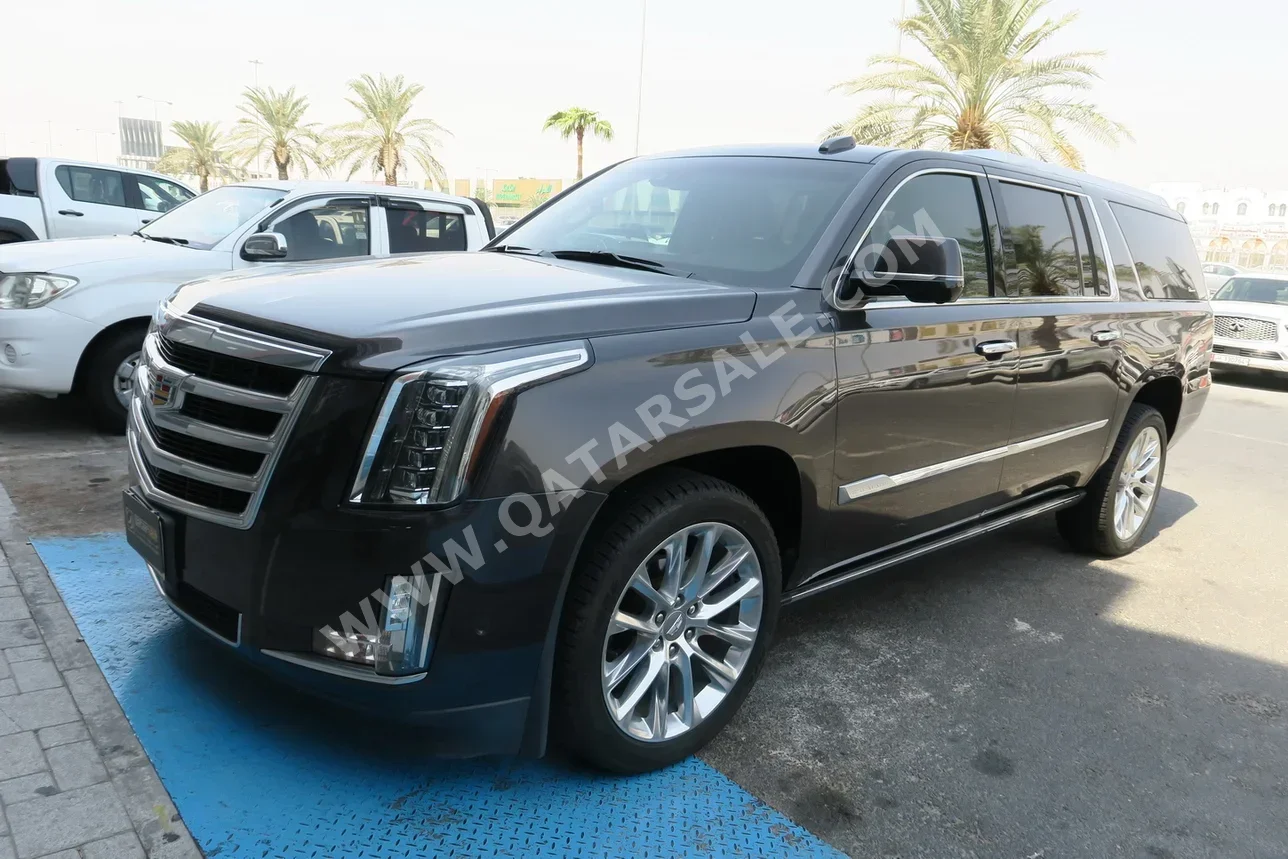 Cadillac  Escalade  2018  Automatic  149,000 Km  8 Cylinder  Four Wheel Drive (4WD)  SUV  Gray