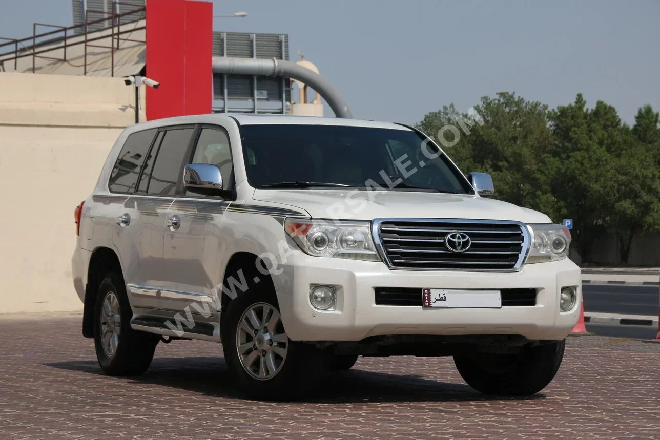 Toyota  Land Cruiser  GXR  2008  Automatic  416,000 Km  6 Cylinder  Four Wheel Drive (4WD)  SUV  White