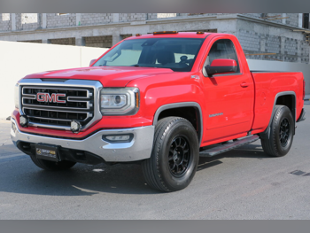 GMC  Sierra  1500  2016  Automatic  205,000 Km  8 Cylinder  Four Wheel Drive (4WD)  Pick Up  Red