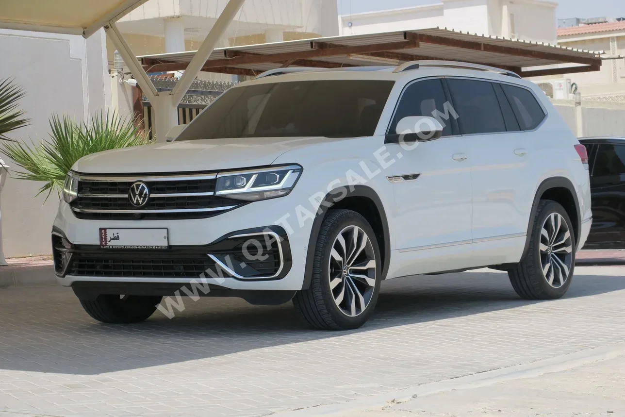 Volkswagen  Teramont  R Line  2023  Automatic  54,360 Km  6 Cylinder  Four Wheel Drive (4WD)  SUV  White  With Warranty